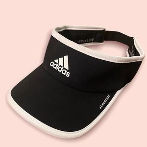 Adidas aeroready adjustable visor.